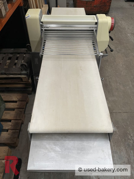 Fritsch dough sheeter 30-650 with manual control